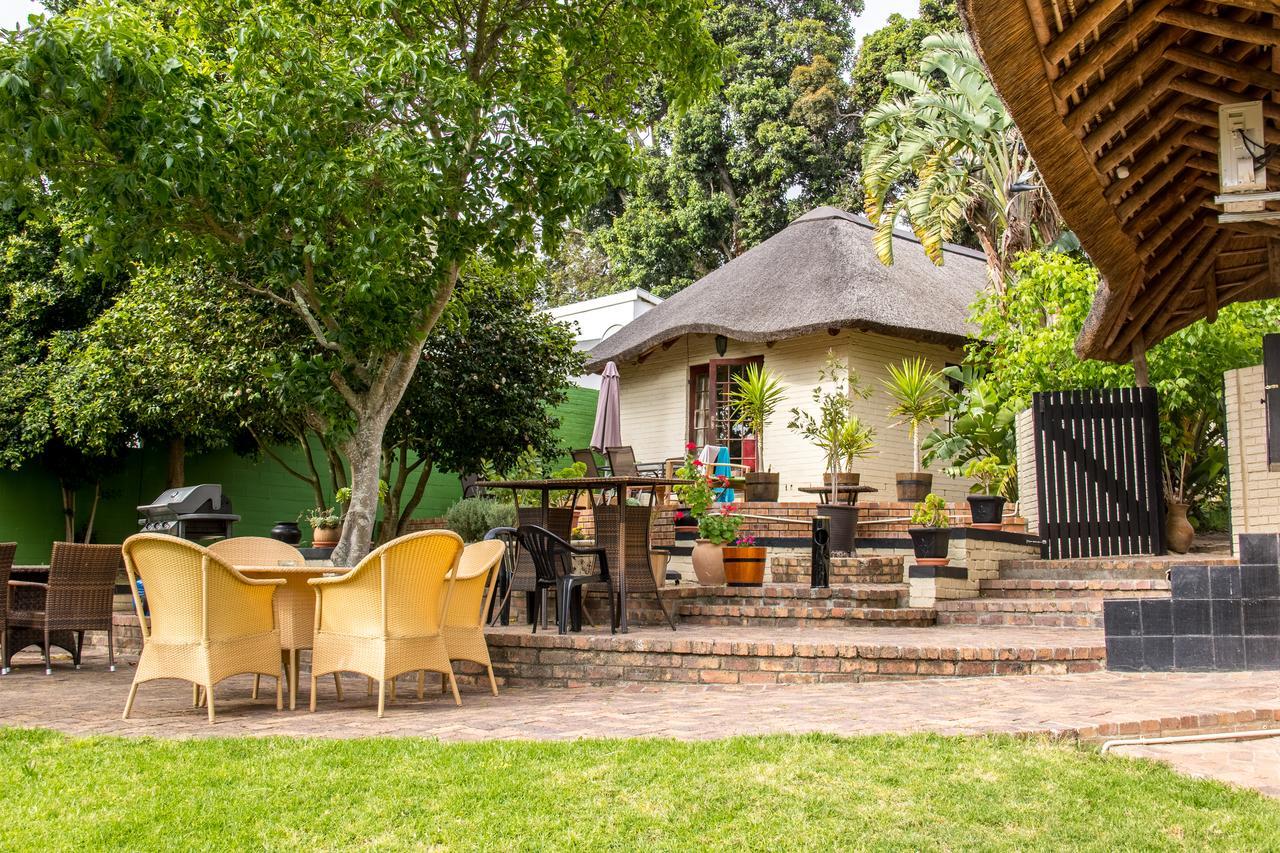 Winelands Villa Guesthouse And Cottages Somerset West Exterior foto